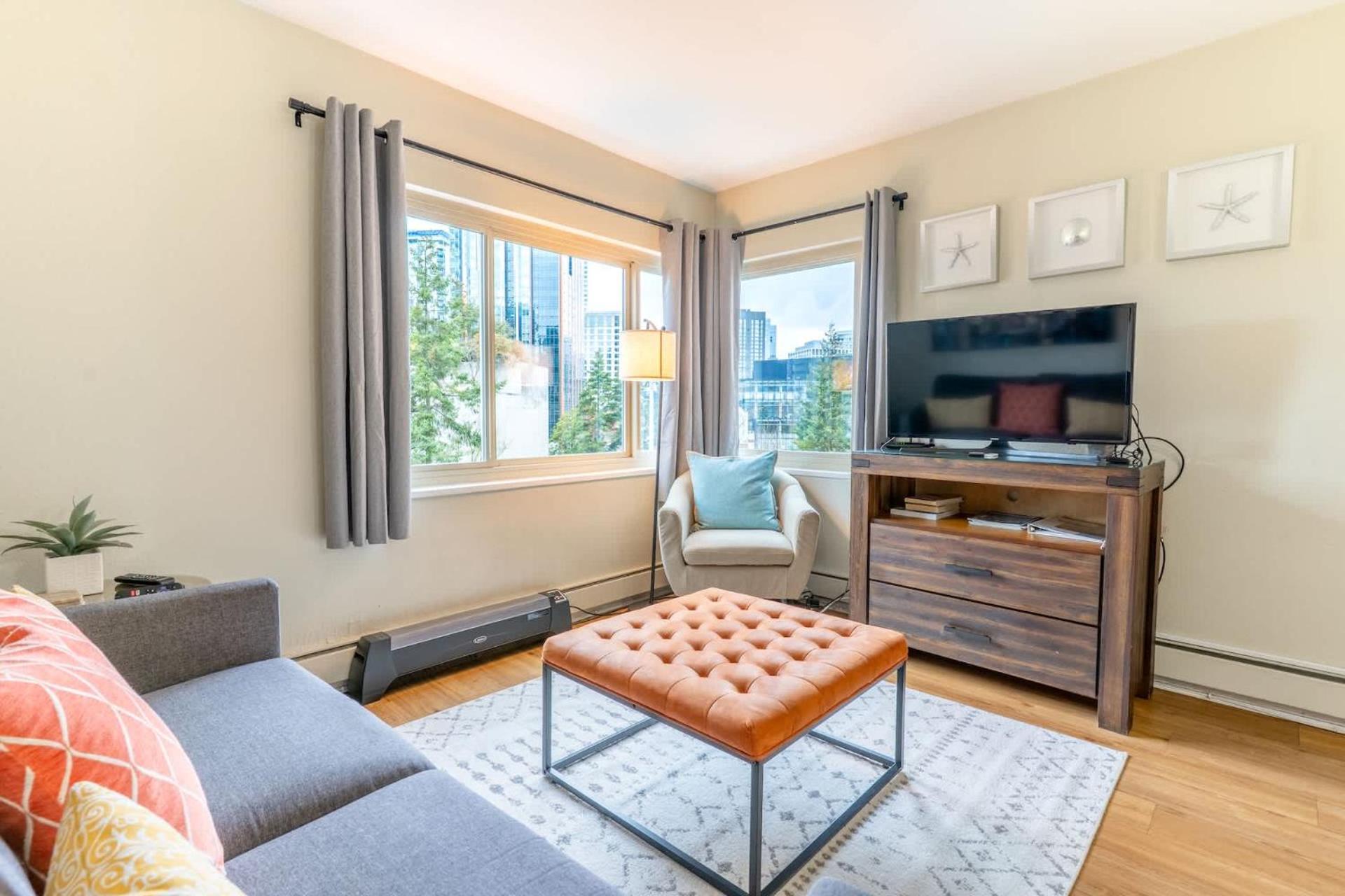 Eclectic Downtown & Cap Hill King Bed & Kitchen Ferienhaus